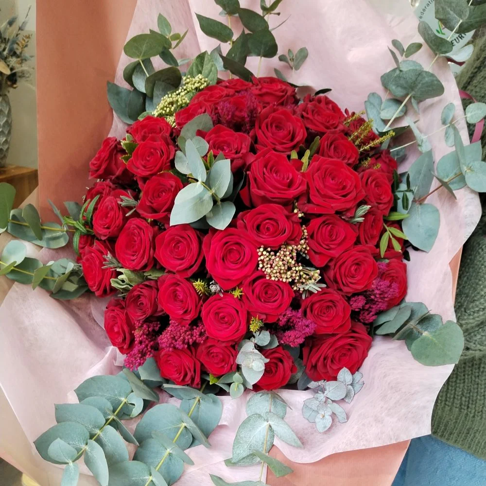 Bouquet de Roses rouges, par Hana Fleurs, fleuriste à Aubenas