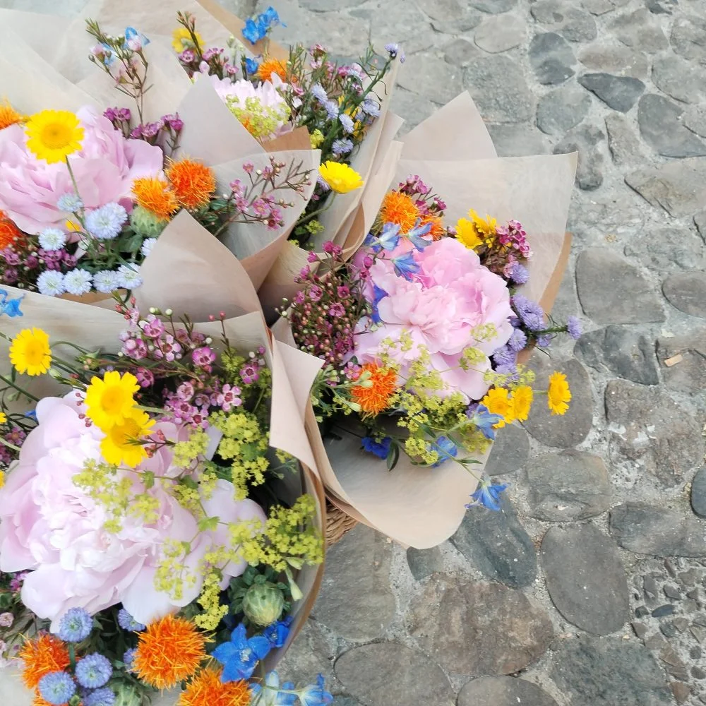 Bouquet de l'Artisan Multicolore, par Hana Fleurs, fleuriste à Aubenas