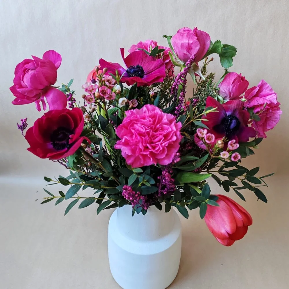 Bouquet fuchsias Saint-Valentin, par Les Rêveries d'Elise - Studio floral, fleuriste à Aix-en-Provence