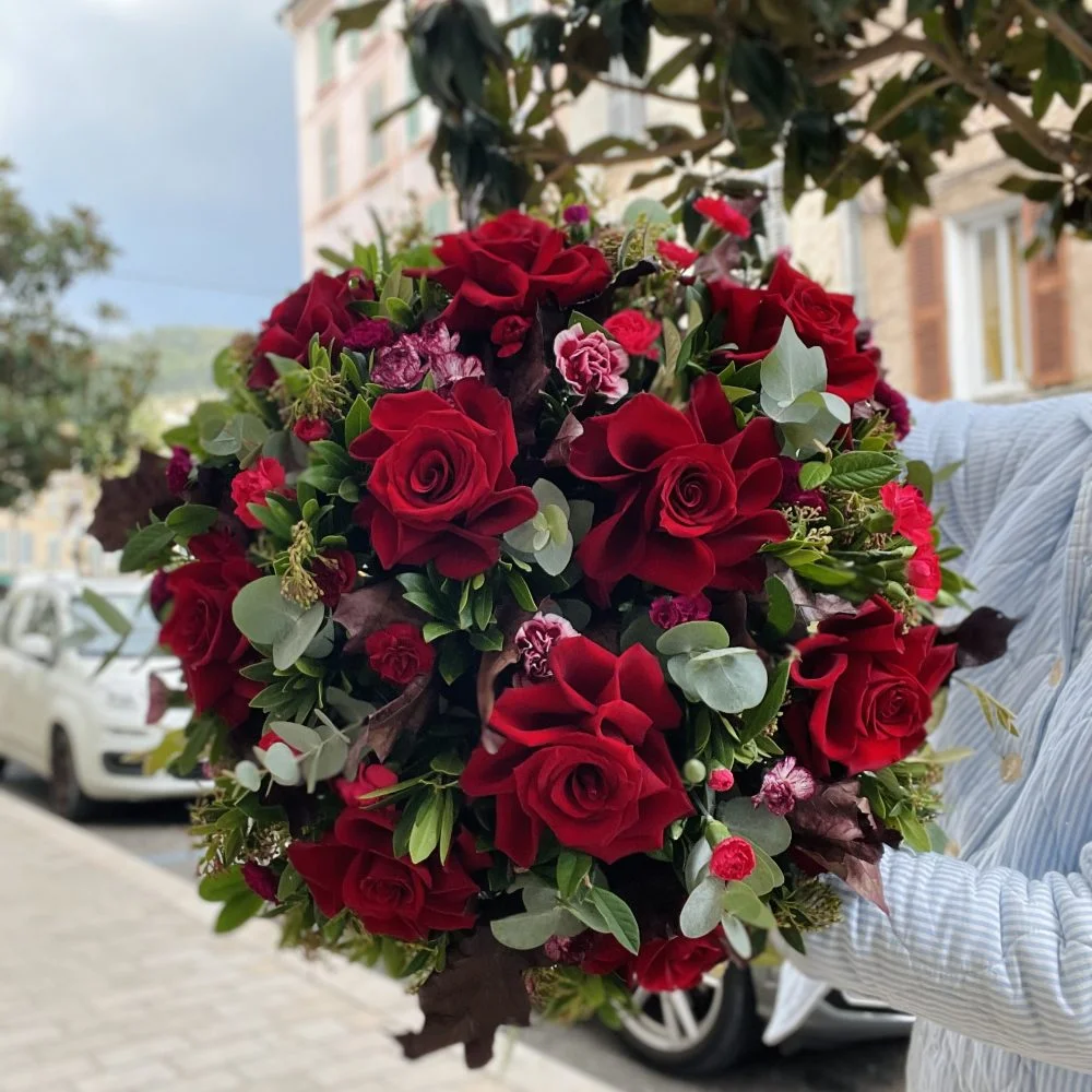 Gerbe ronde pour décès, par La Rose d'Or, fleuriste à Ollioules