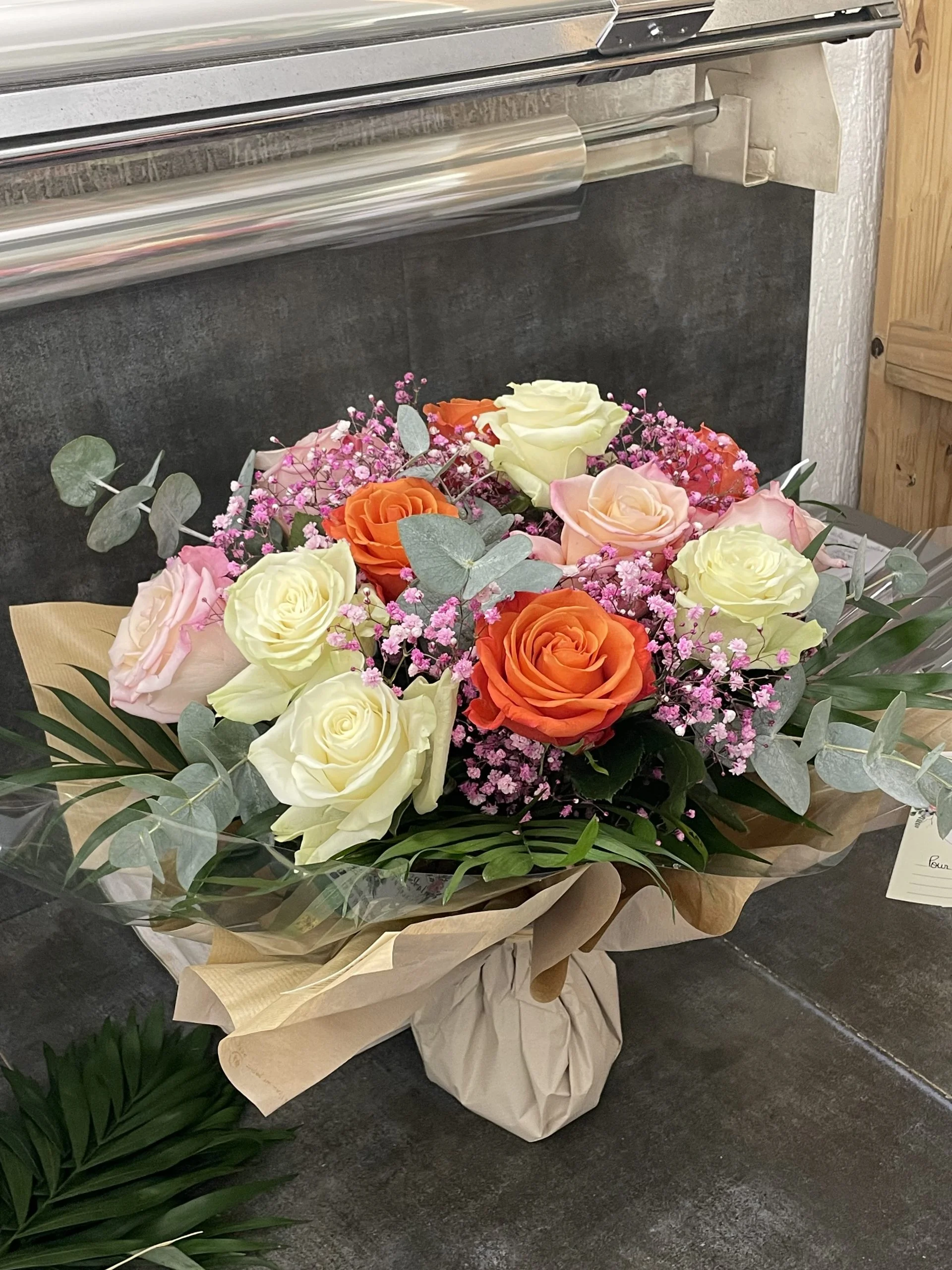 Bouquet Mix Roses, par La Rose d'Or, fleuriste à Ollioules