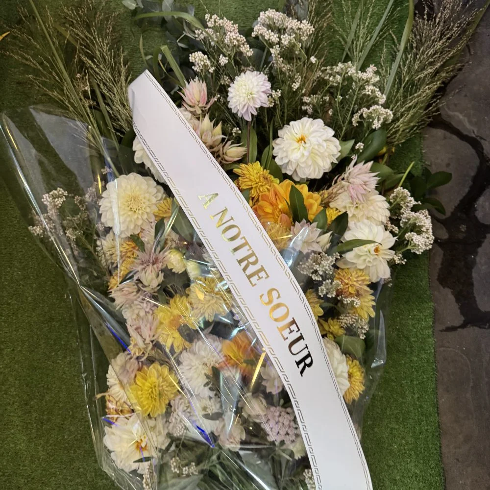 Bouquet de Deuil, par La Fleur de Saint Germain, fleuriste à Paris