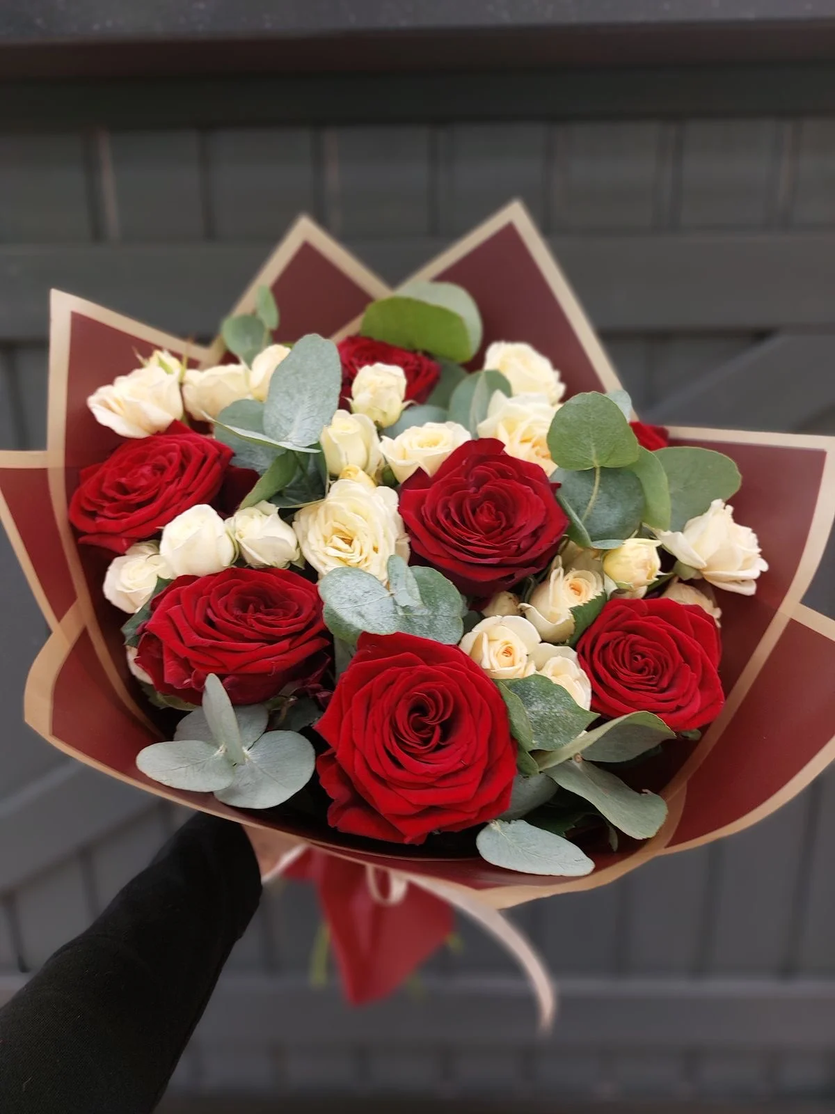 bouquet d&rsquo;éternellement, par Les fleurs de Célony, fleuriste à Aix-en-Provence