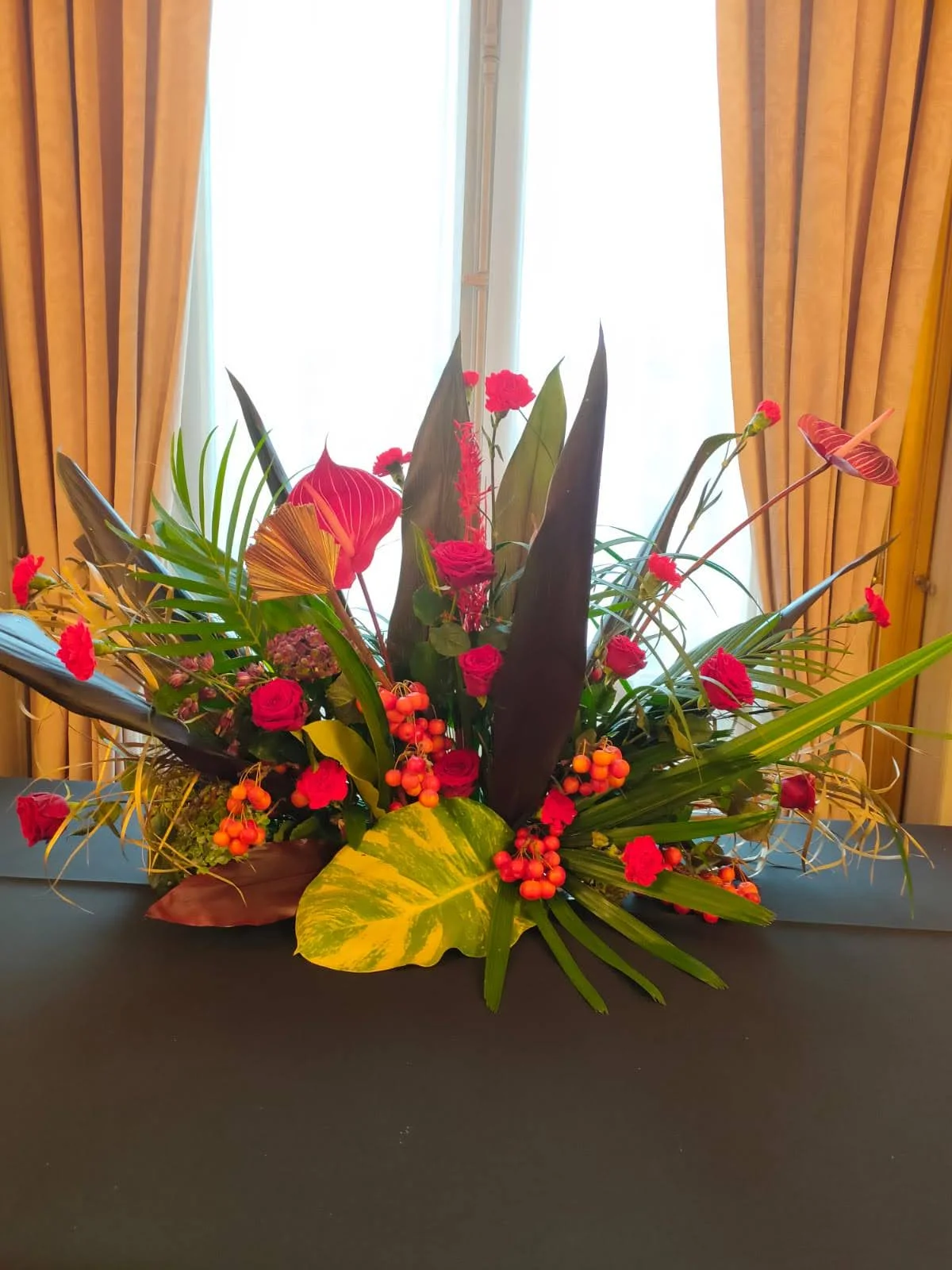 Bouquet Exotique, par Les Fleurs de Lutece, fleuriste à Paris