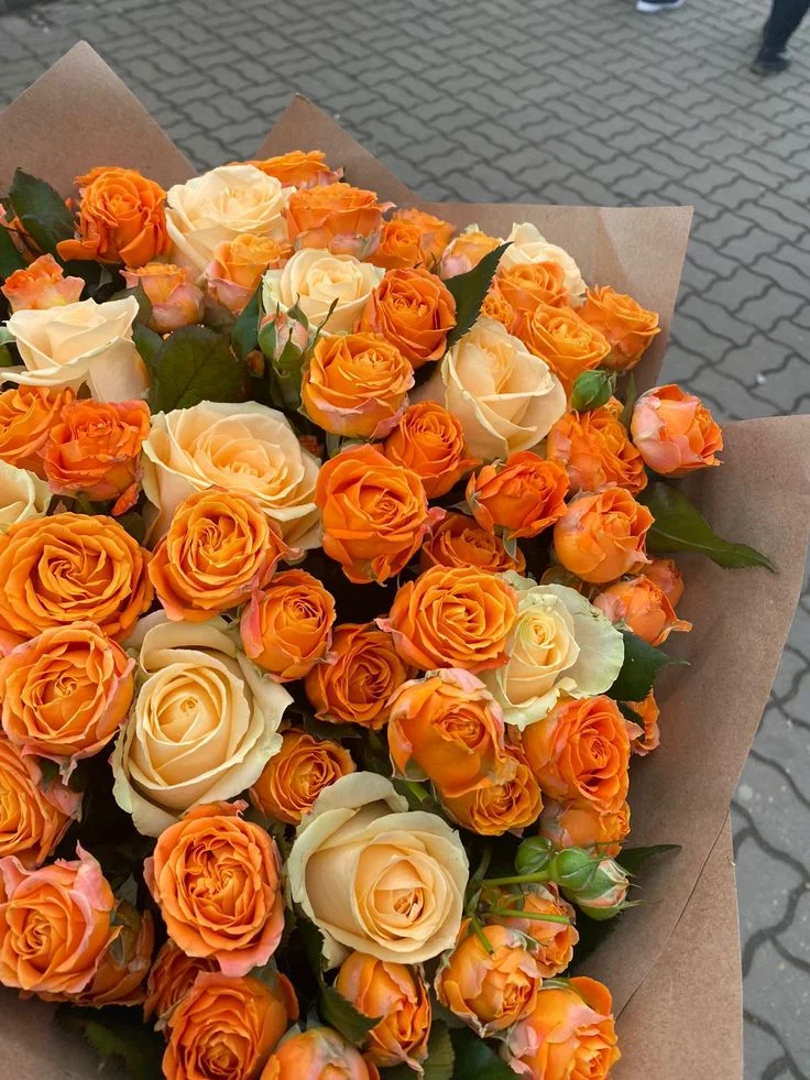 Bouquet de rose a l'unité 50cm teinte coloré, par Art Végétal, fleuriste à Corbas