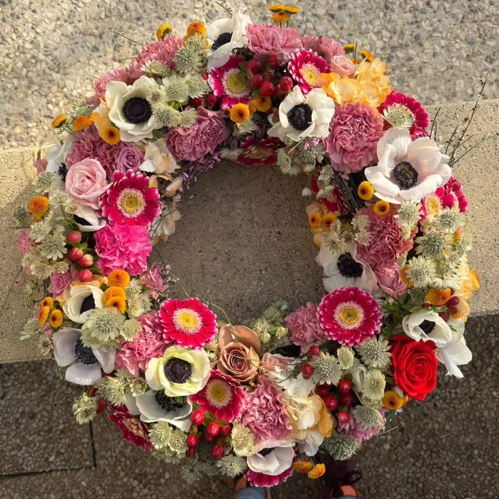 Couronne de deuil de Valentine Fleuriste, par Valentine Fleuriste, fleuriste à La Rochelle