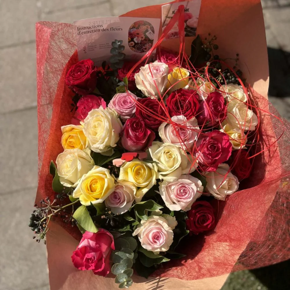 Bouquet de Roses mixte, par Sihana's Bloom&Wild, fleuriste à Schaerbeek