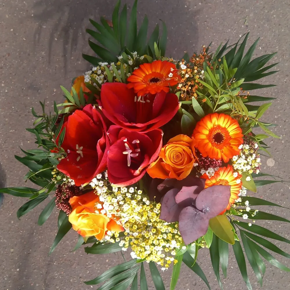 Composition deuil, par Mefa Fleurs, fleuriste à Paris