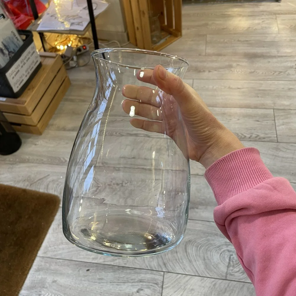 Vase, par Les Imparfaites, fleuriste à Cesson-Sévigné