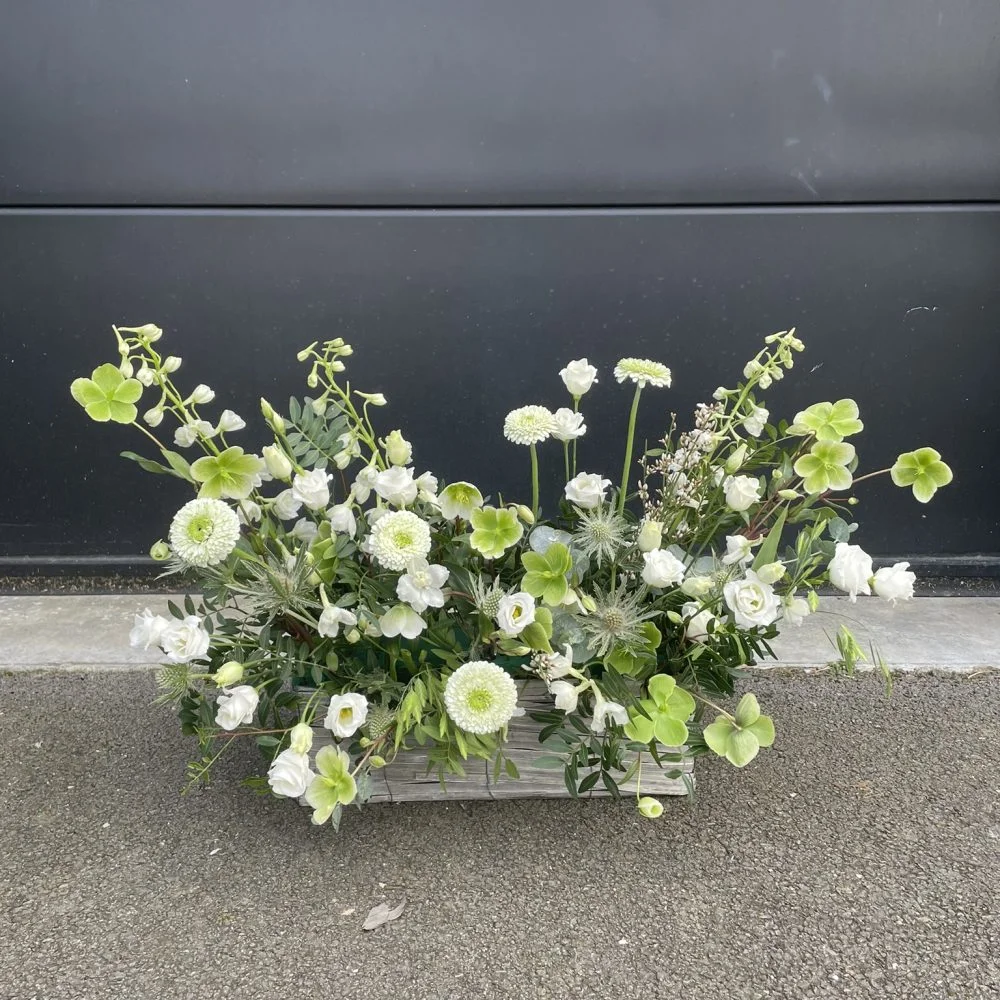 Composition deuil, par Les Imparfaites, fleuriste à Cesson-Sévigné