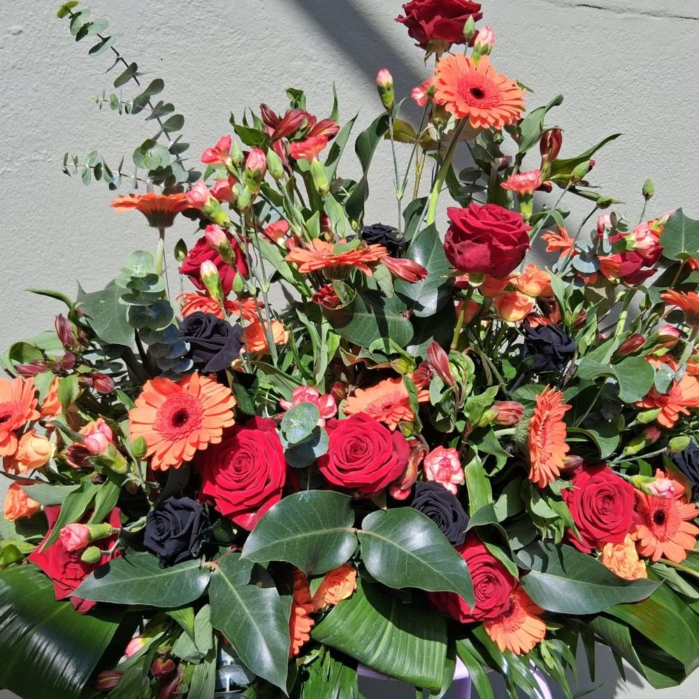 Devant de Tombe, par Bonheur des fleurs, fleuriste à La Montagne