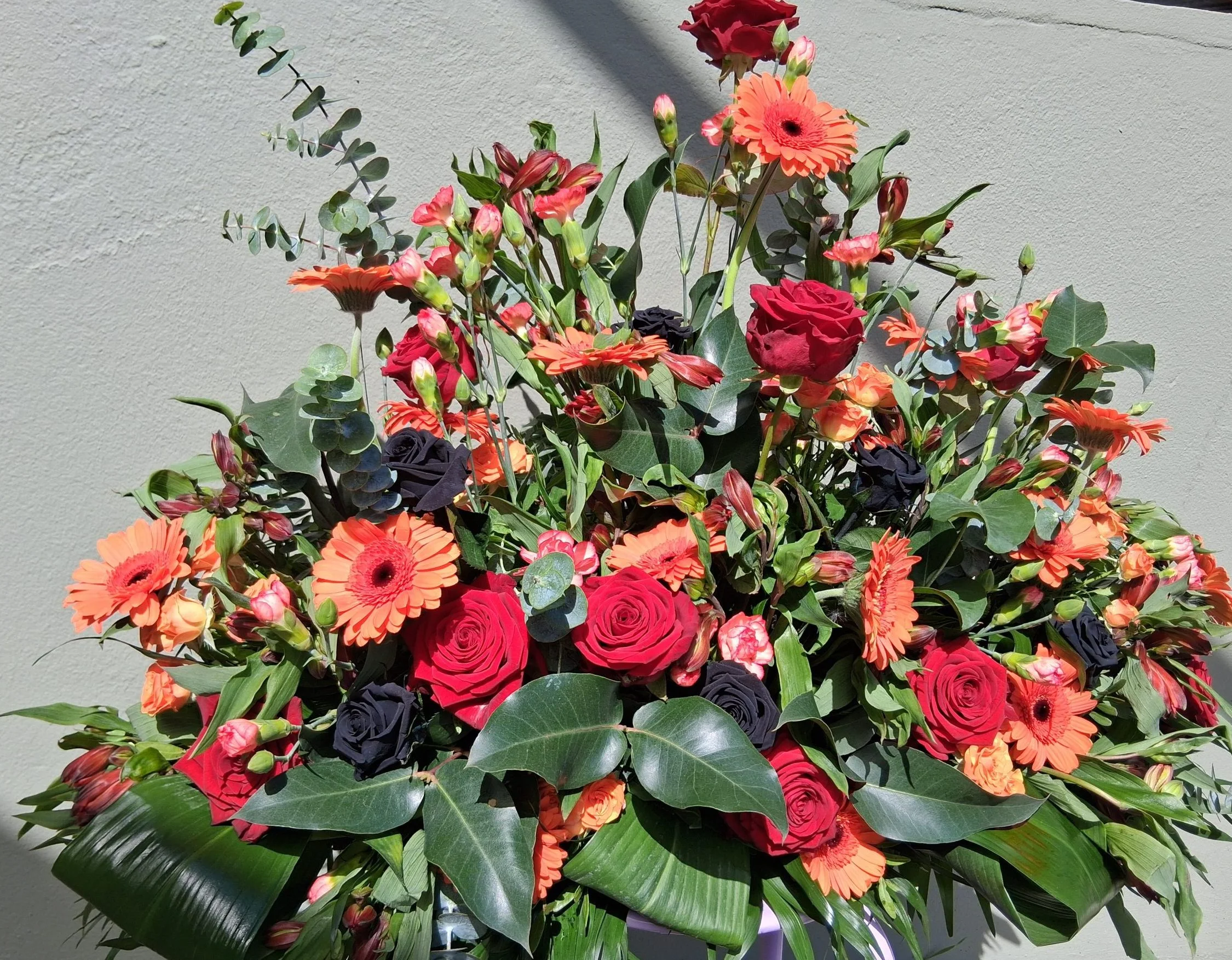 Devant de Tombe, par Bonheur des fleurs, fleuriste à La Montagne