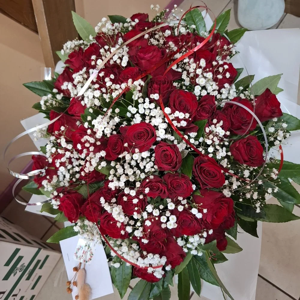 Bouquet 59 Roses rouges, par Céline Création Florale, fleuriste à Le Tampon