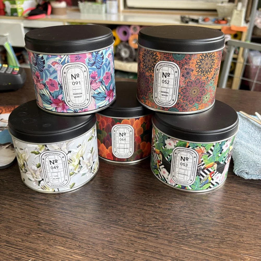 bougie hello candle, par Coeur de Fleur, fleuriste à Gembloux
