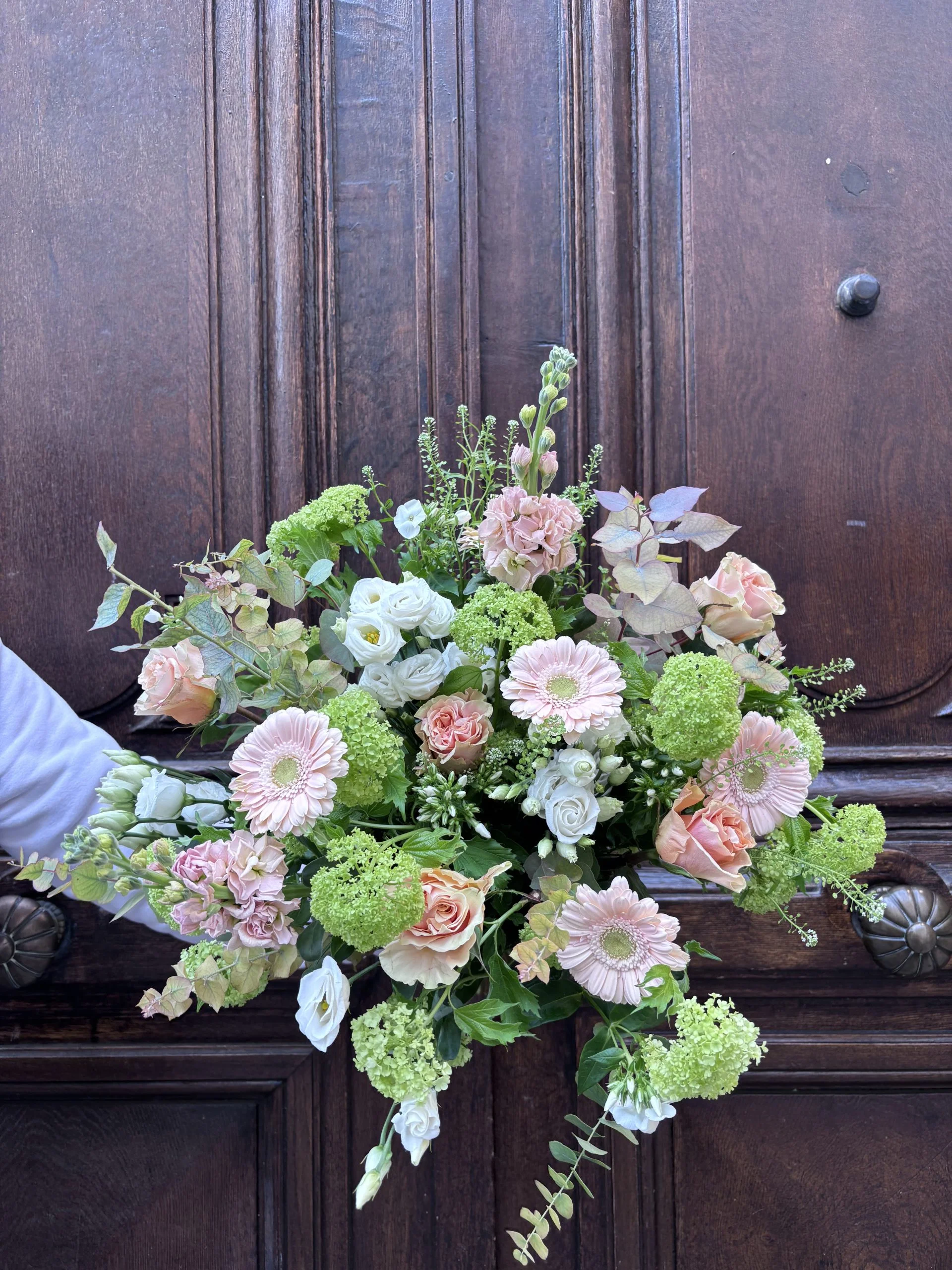 bouquet festif, par Herbacée, fleuriste à Francheville