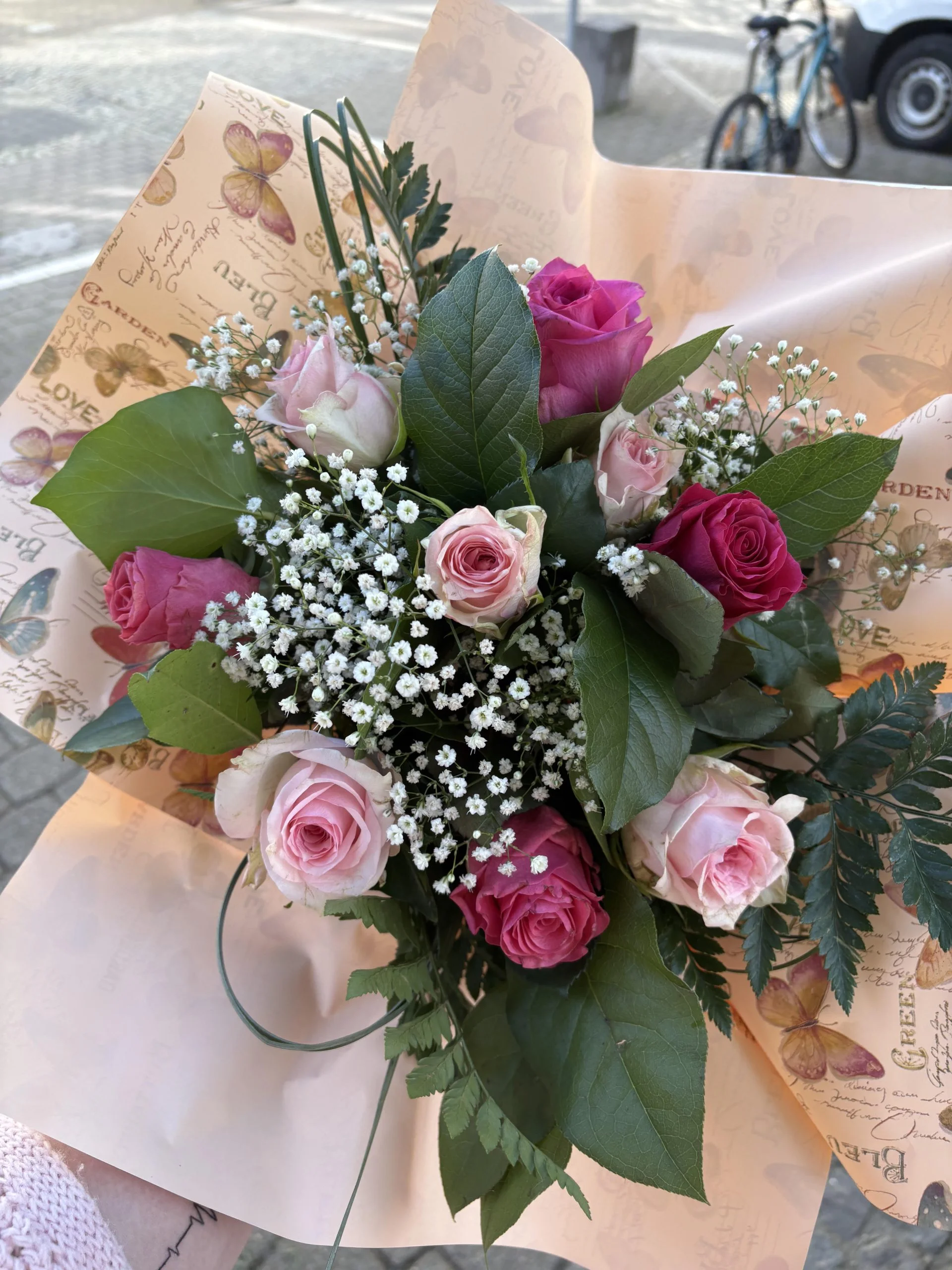 Bouquet de Roses roses, par Coeur de Fleur, fleuriste à Gembloux
