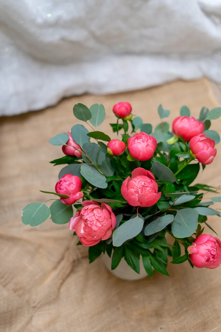 Bouquet de pivoine locale, par Peyre Espace Floral, fleuriste à Draguignan