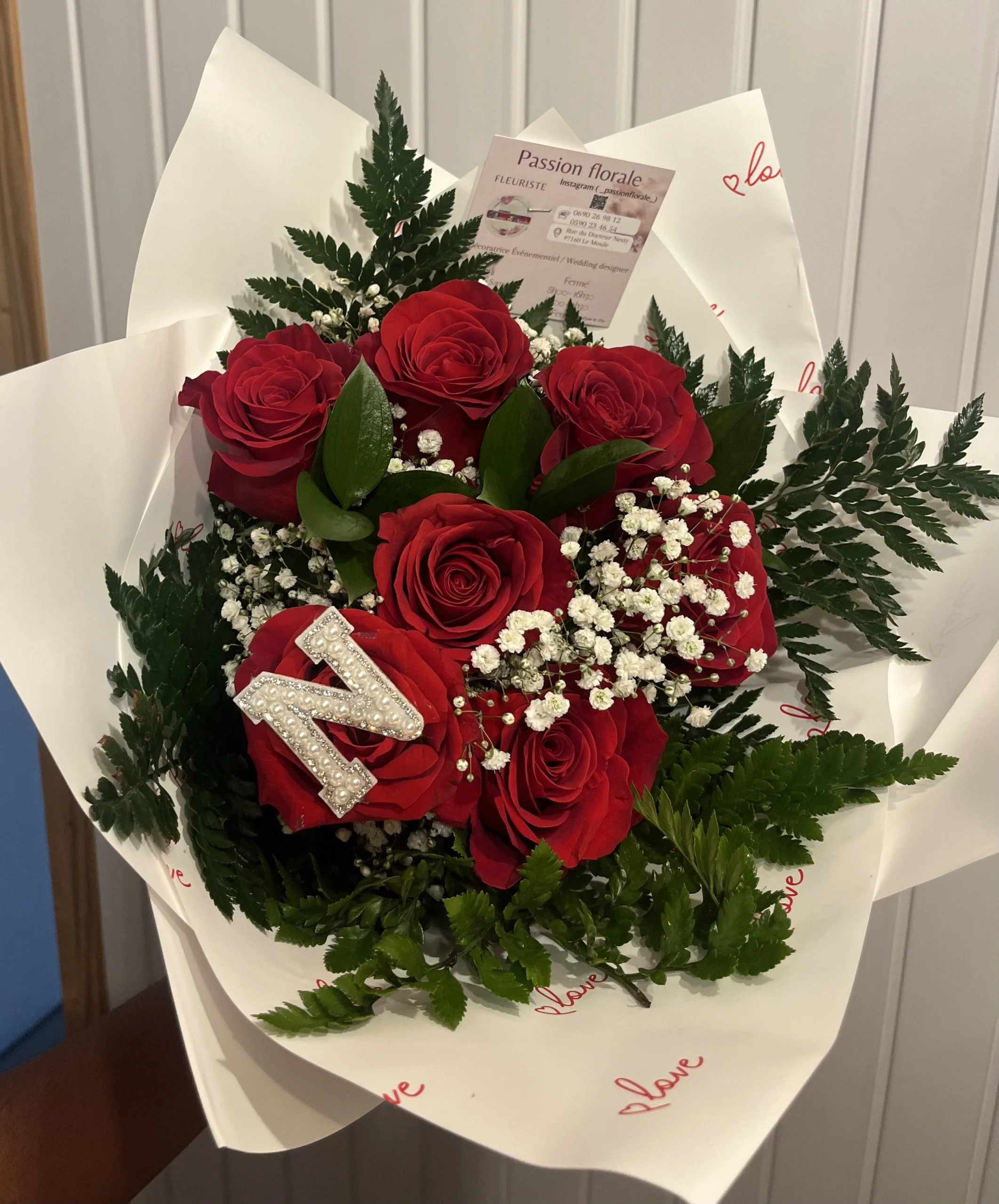 BOUQUET DE 7 ROSE, par Passion Florale by Lili-fleurs, fleuriste à Le Moule