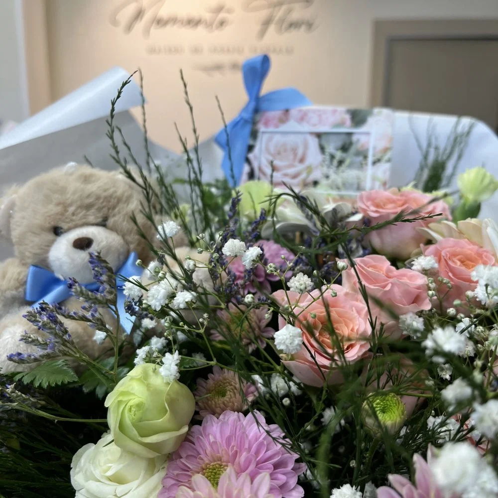 Bouquet Naissance, par Memento Flori, fleuriste à Le Tampon
