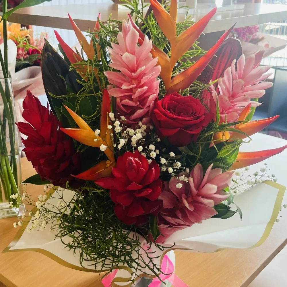 Composition exotique, par Passion Florale by Lili-fleurs, fleuriste à Le Moule