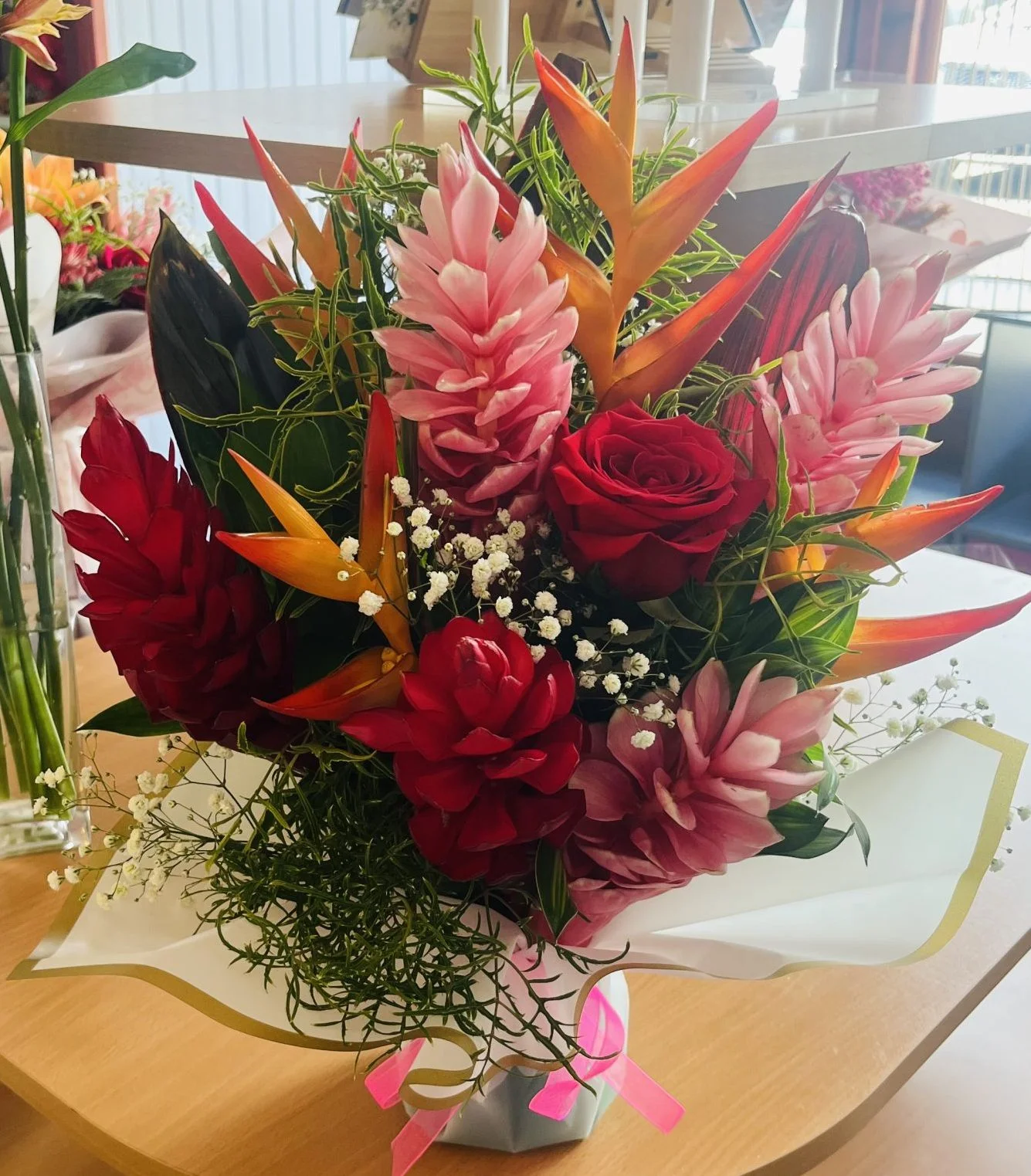 Composition exotique, par Passion Florale by Lili-fleurs, fleuriste à Le Moule