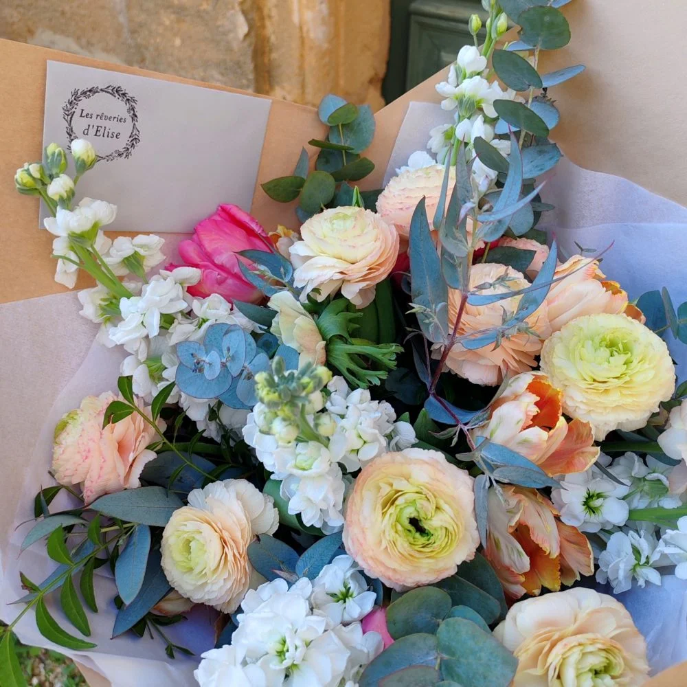Bouquet de Deuil, par Les Rêveries d'Elise - Studio floral, fleuriste à Aix-en-Provence
