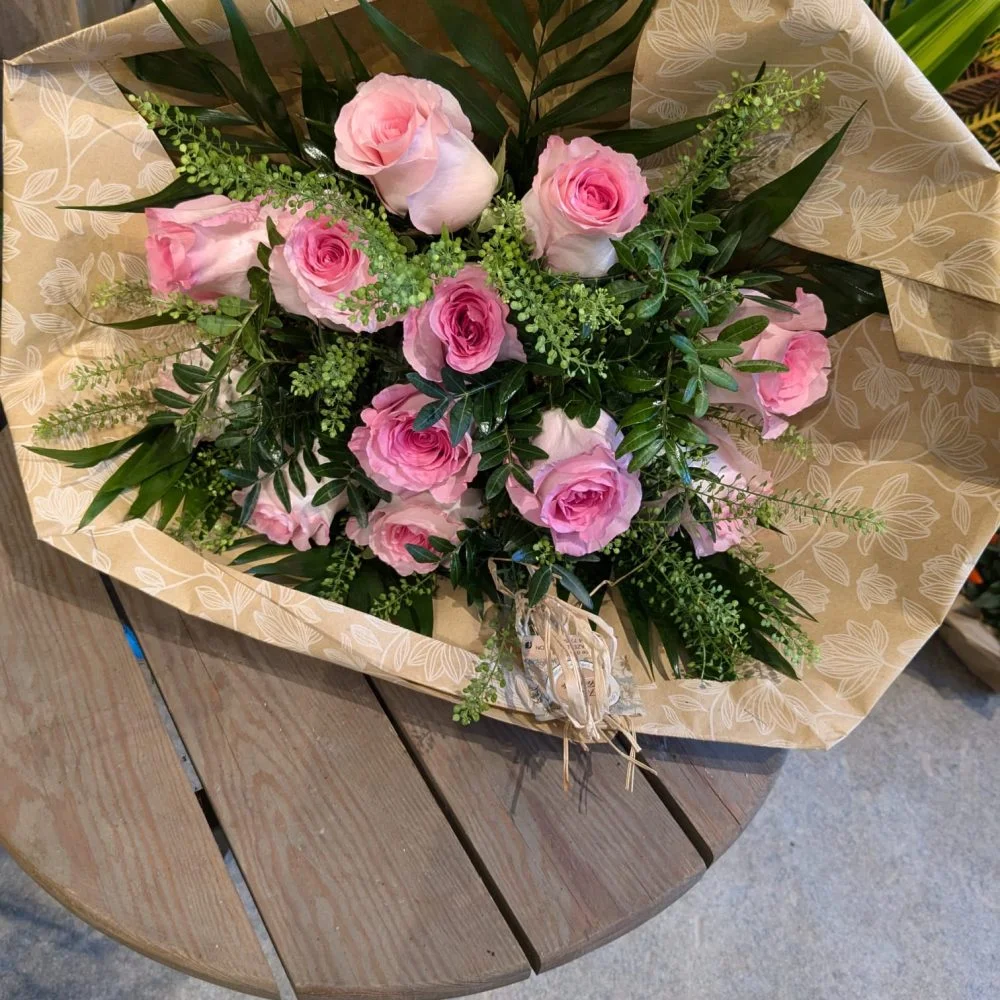 bouquet de roses, par Votre Fleuriste - Ponchon, fleuriste à Chazelles-sur-Lyon