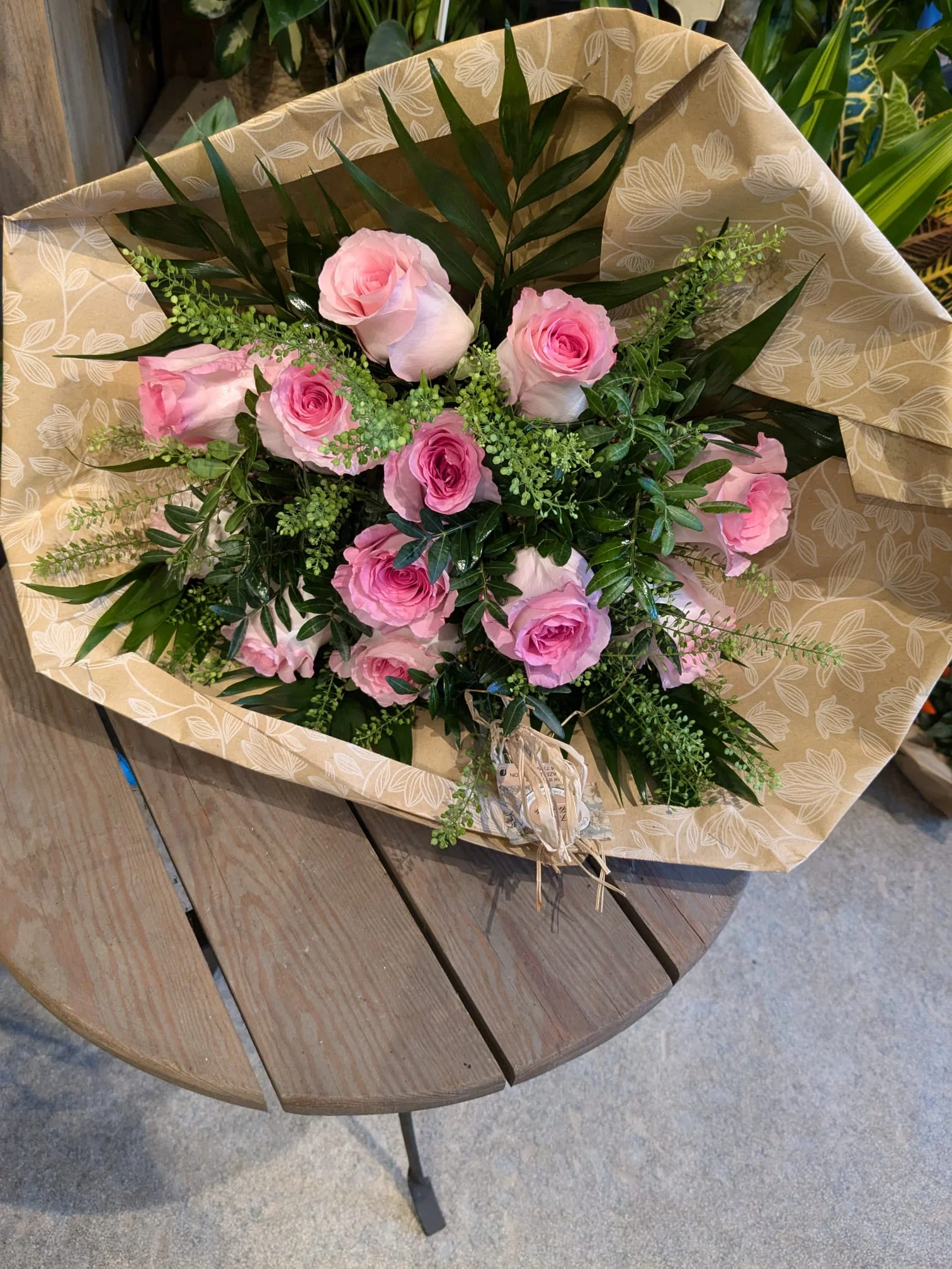bouquet de roses, par Votre Fleuriste - Ponchon, fleuriste à Chazelles-sur-Lyon