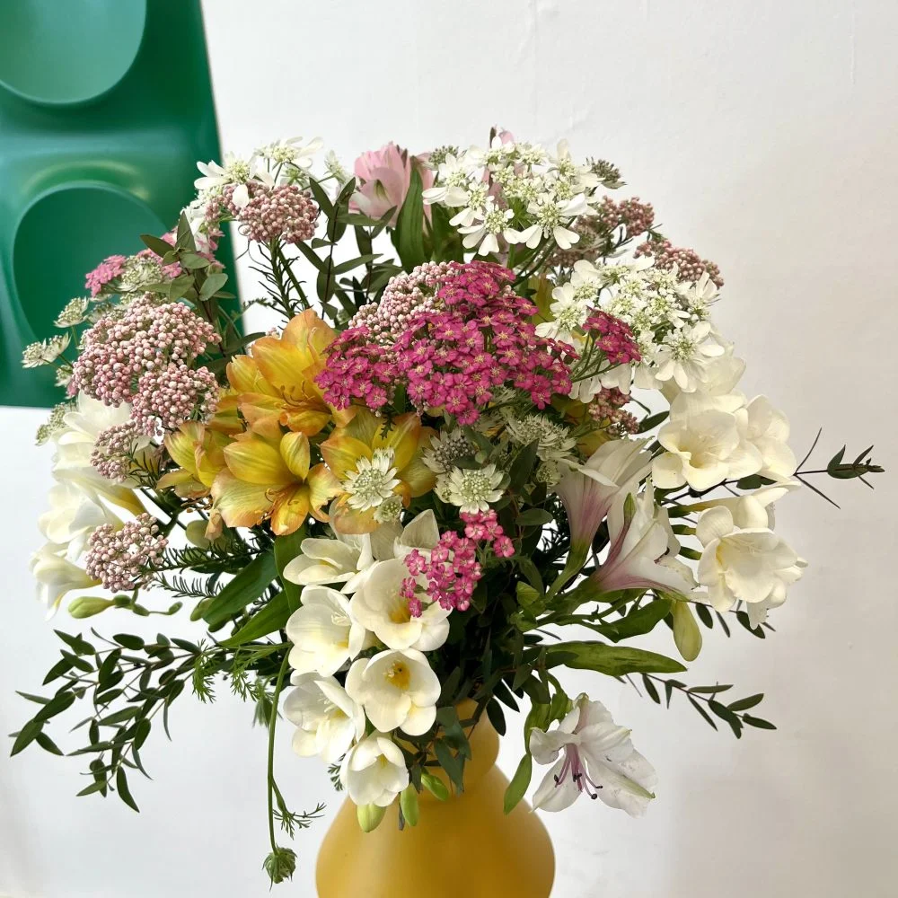 Bouquet Naissance, par Pop Flower, fleuriste à Saint-Germain-en-Laye