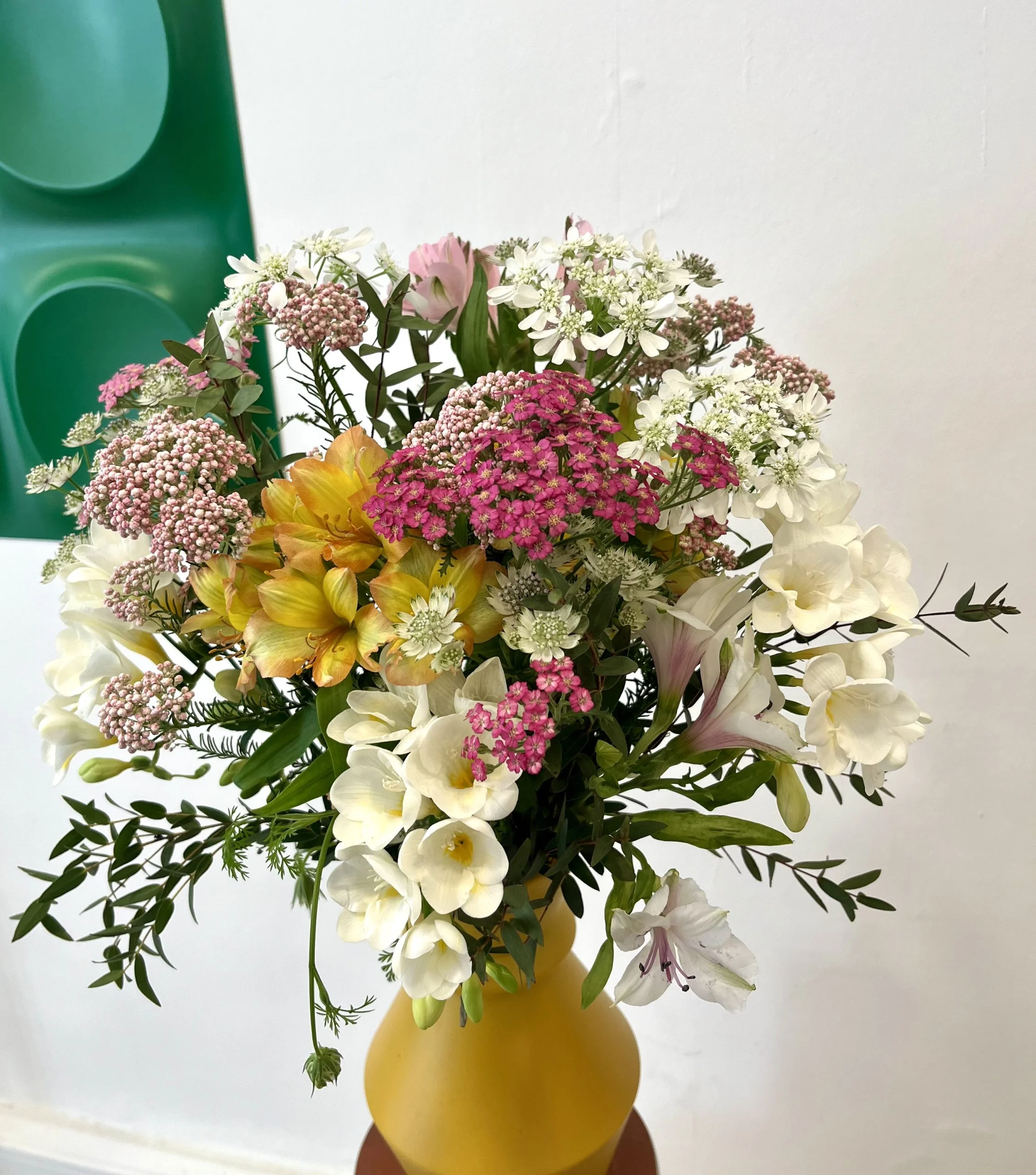 Bouquet Naissance, par Pop Flower, fleuriste à Saint-Germain-en-Laye