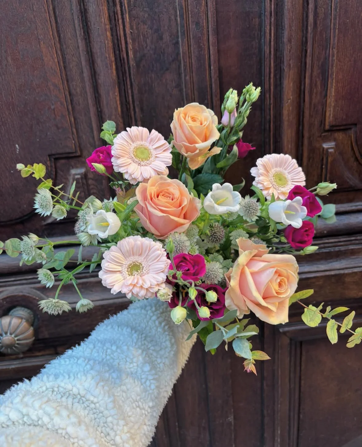 bouquet pep&rsquo;s coloré, par Herbacée, fleuriste à Francheville