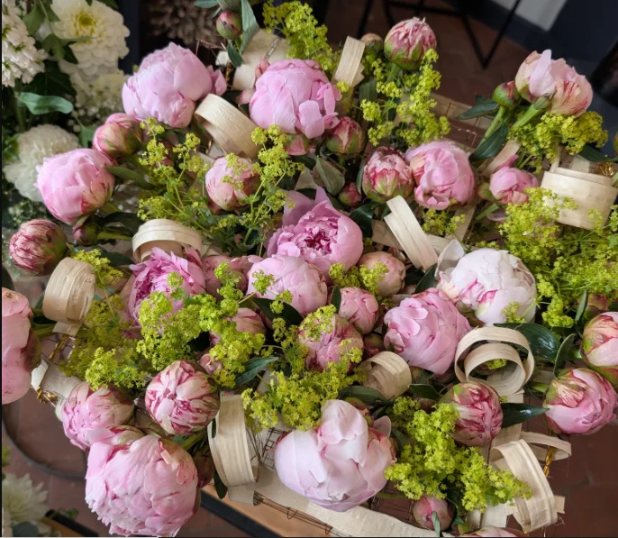 Bouquet de Pivoines, par Primavera, fleuriste à Sains-en-Gohelle