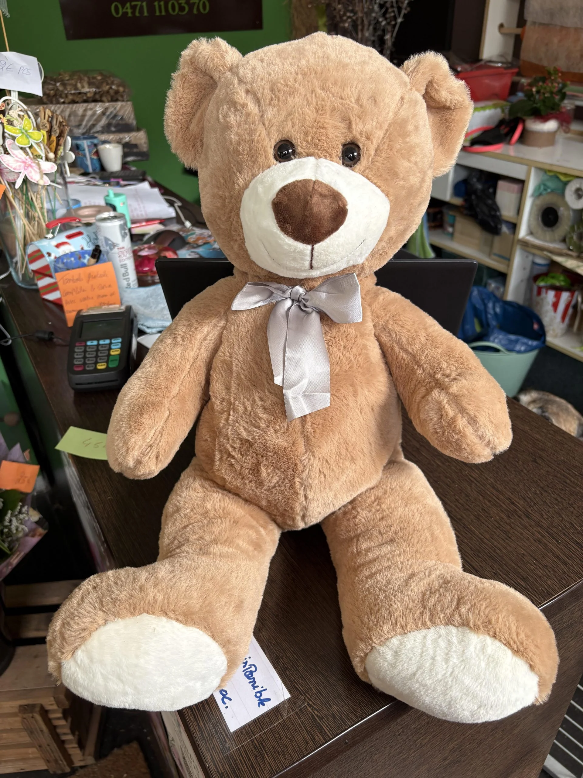 Ourson en peluche brun de 60cm, par Coeur de Fleur, fleuriste à Gembloux