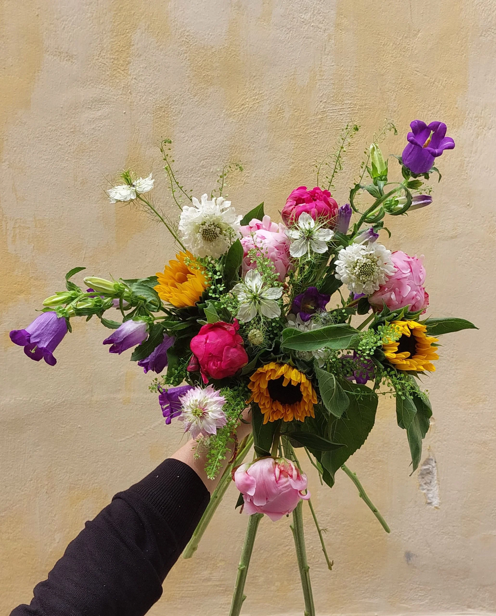 Bouquet de saison, par Green Lab, fleuriste à Aix-en-Provence