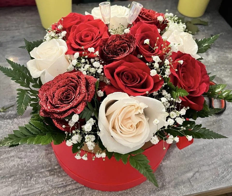 BOX GOURMANDE, par Passion Florale by Lili-fleurs, fleuriste à Le Moule