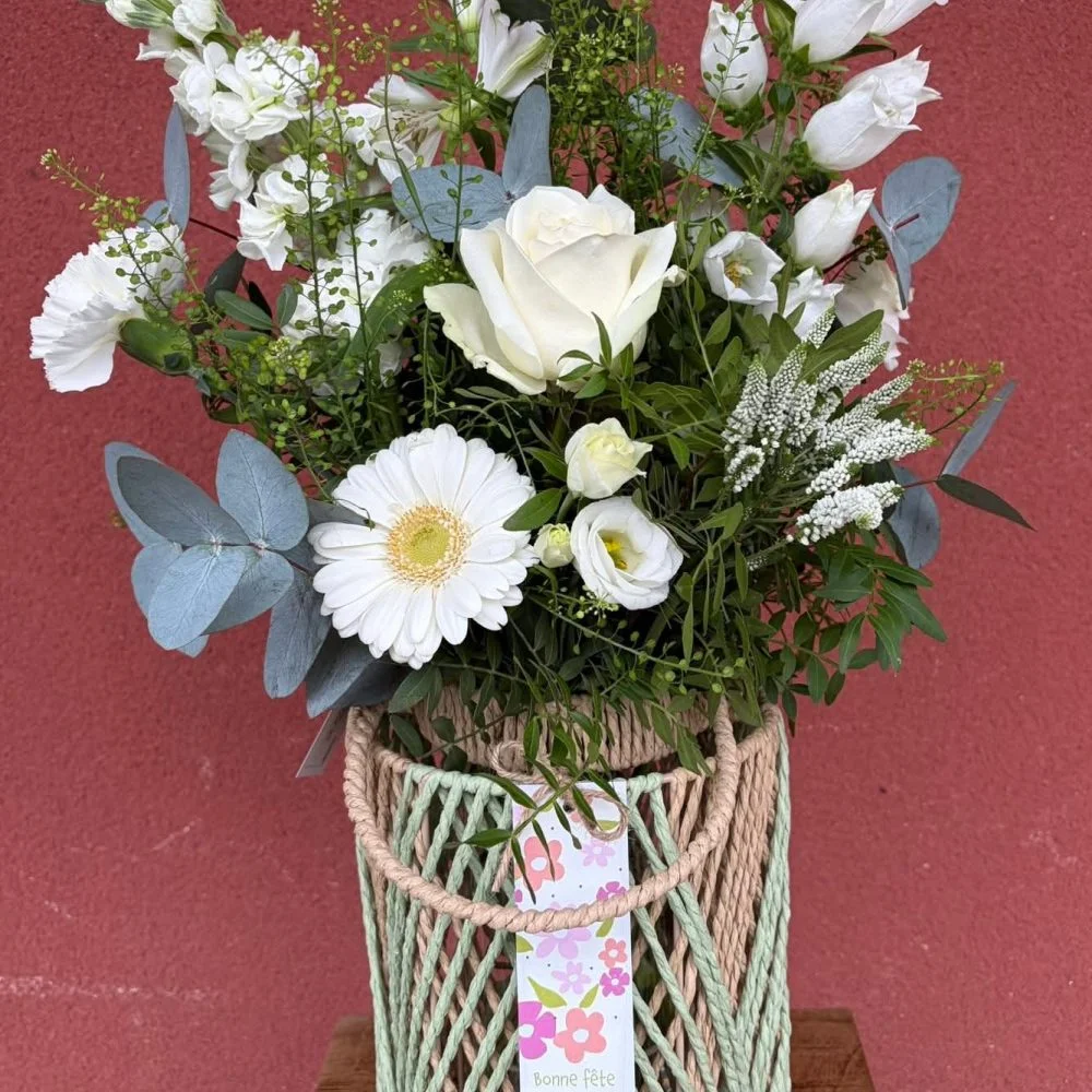 Lanterne fleurie, par Bloemen By Célia, fleuriste à Hazebrouck