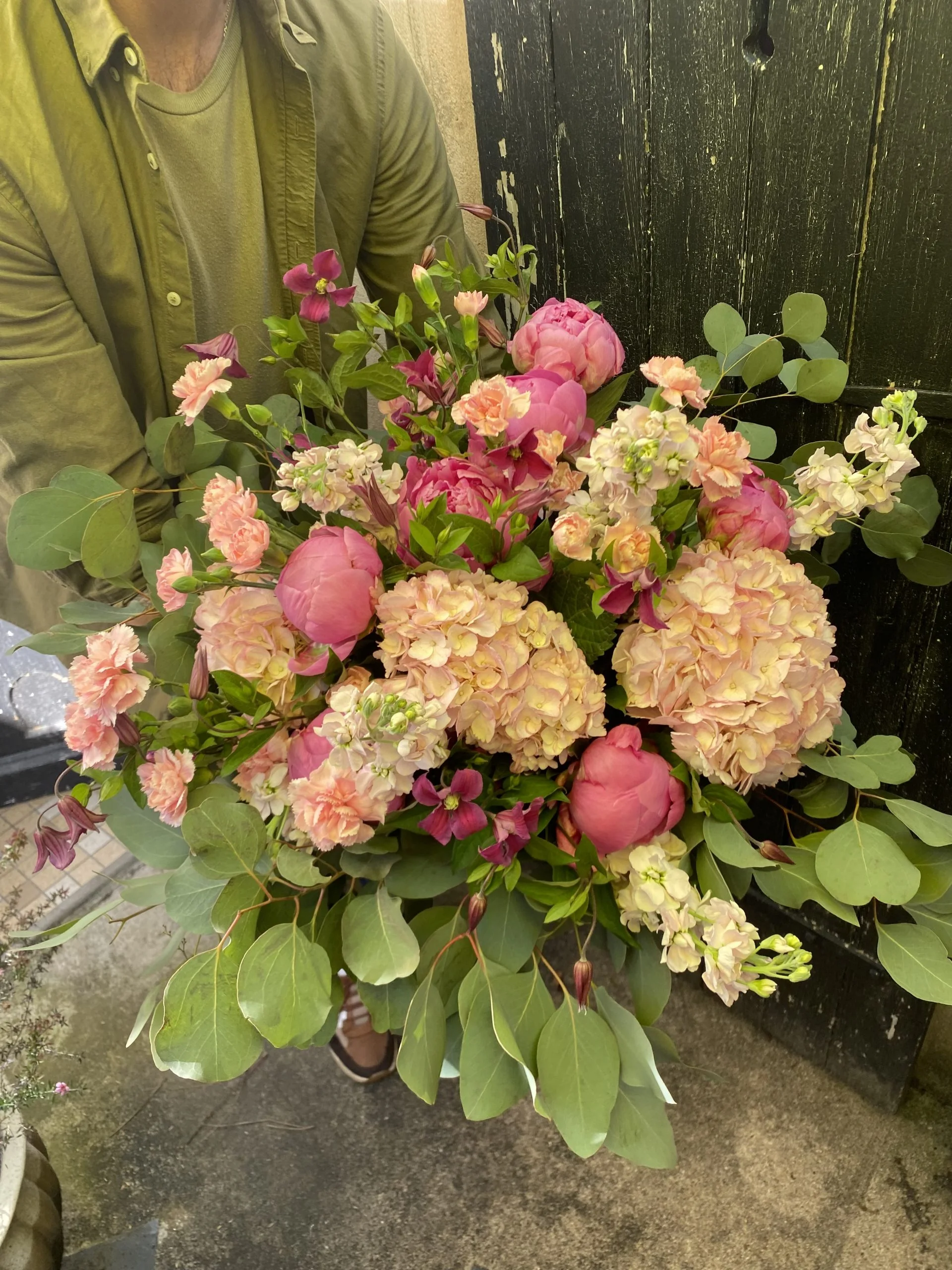 Bouquet Fete des Meres Douceur, par L’Atelier Vegetal, fleuriste à Cérans-Foulletourte