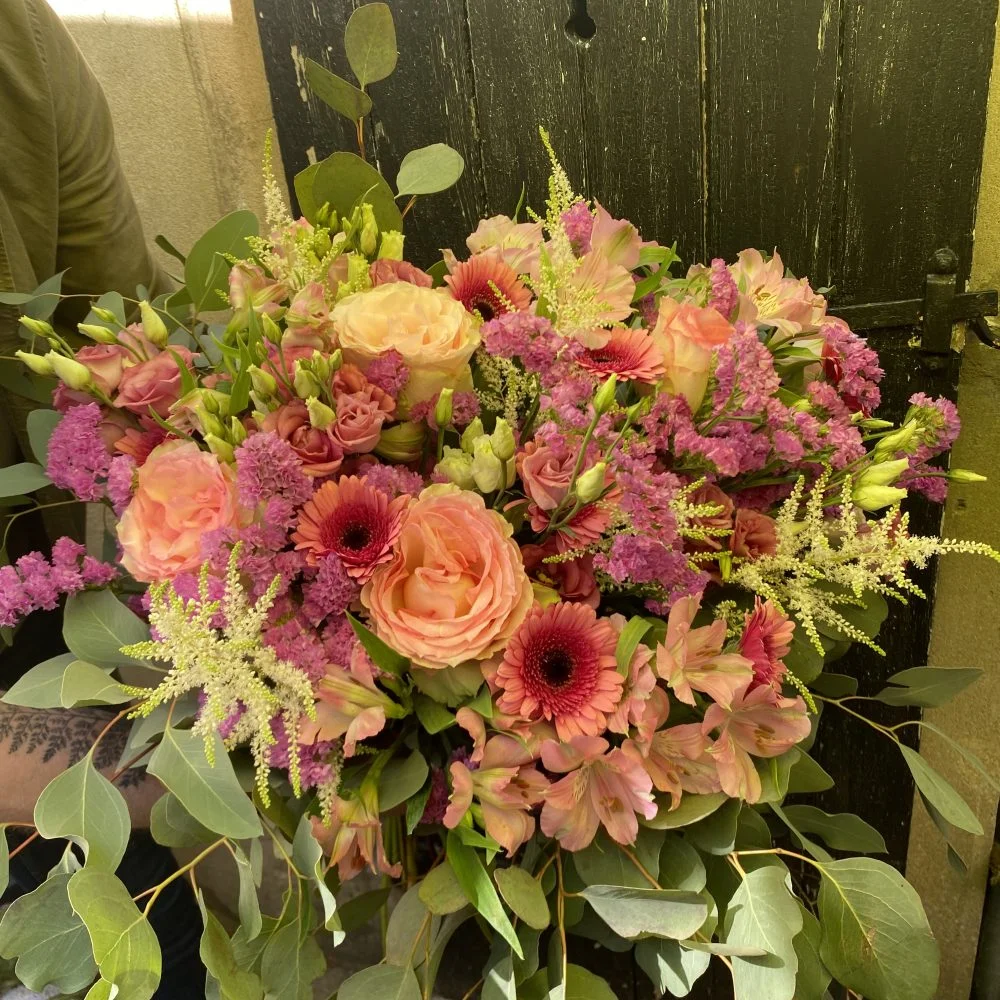 Bouquet Fête des Mères Délicatesse, par L’Atelier Vegetal, fleuriste à Cérans-Foulletourte