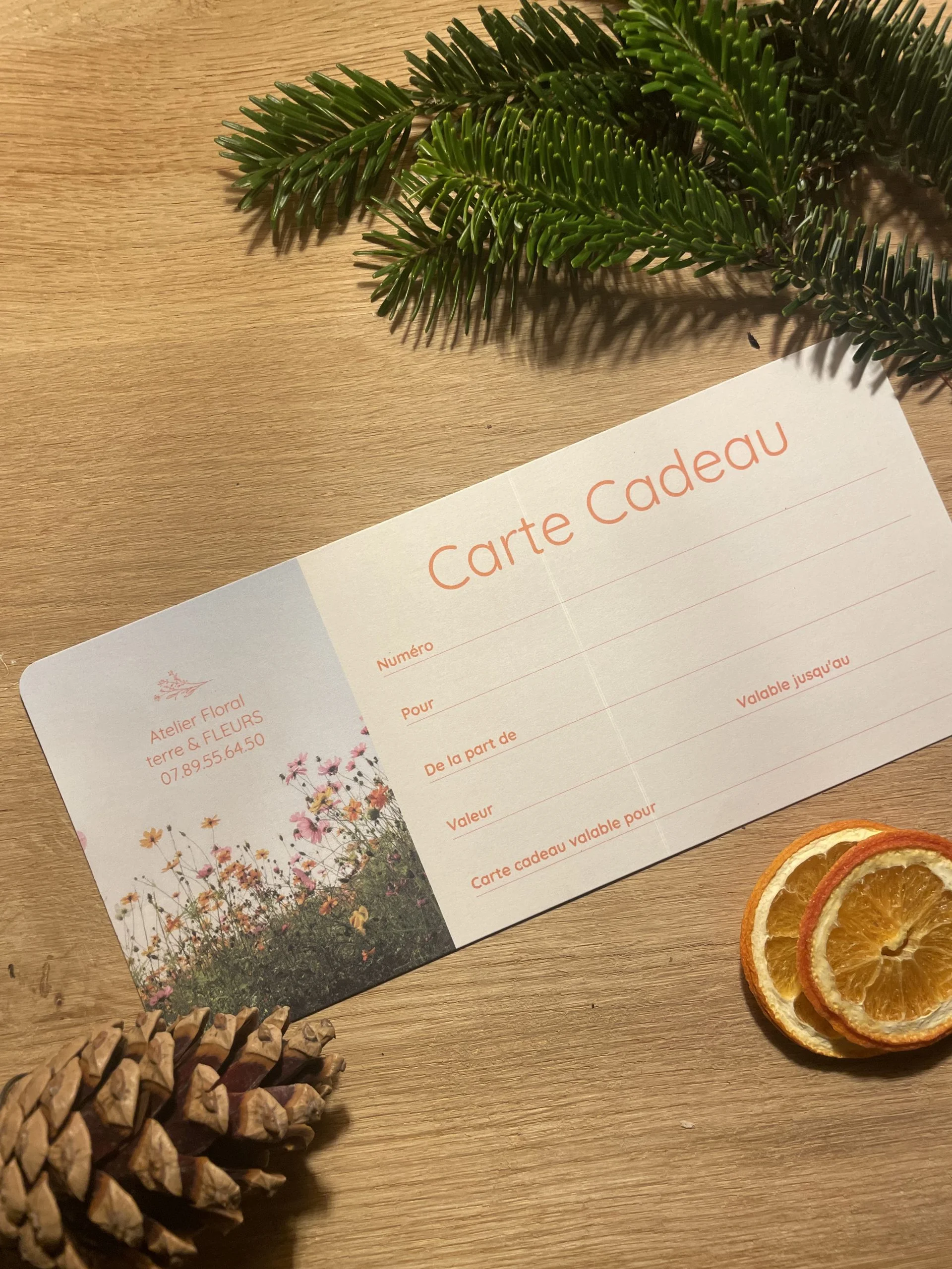 Bon cadeau, par Atelier floral 'terre & FLEURS', fleuriste à Pléneuf-Val-André