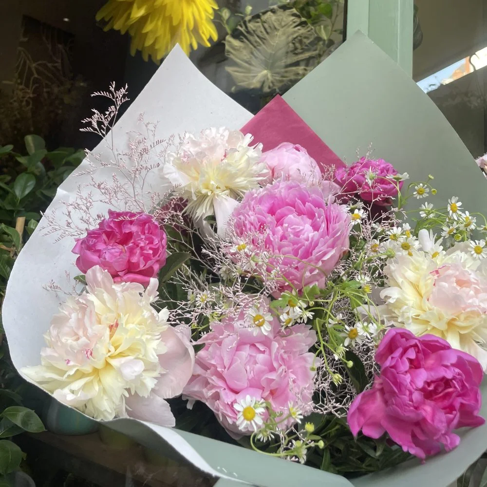Bouquet Pivoines Angevine XL, par Chataigner Fleurs, fleuriste à Angers