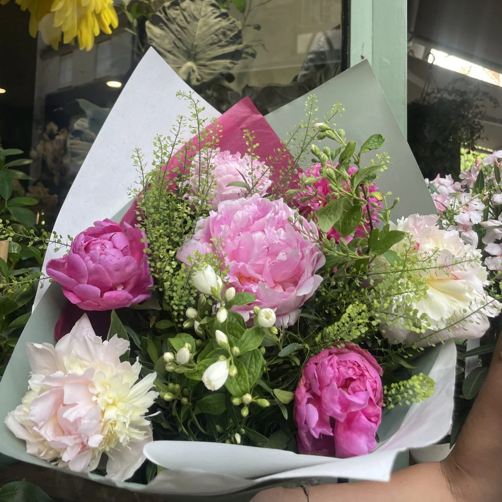 Bouquet de Pivoines Angevine, L, par Chataigner Fleurs, fleuriste à Angers