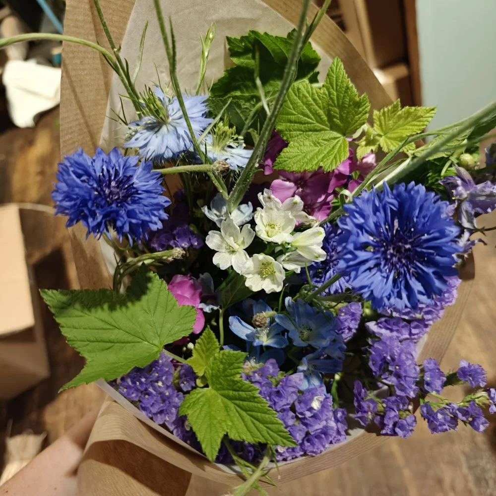 Bouquet Fleur bleue, par La Belle Saison, fleuriste à Toulouse