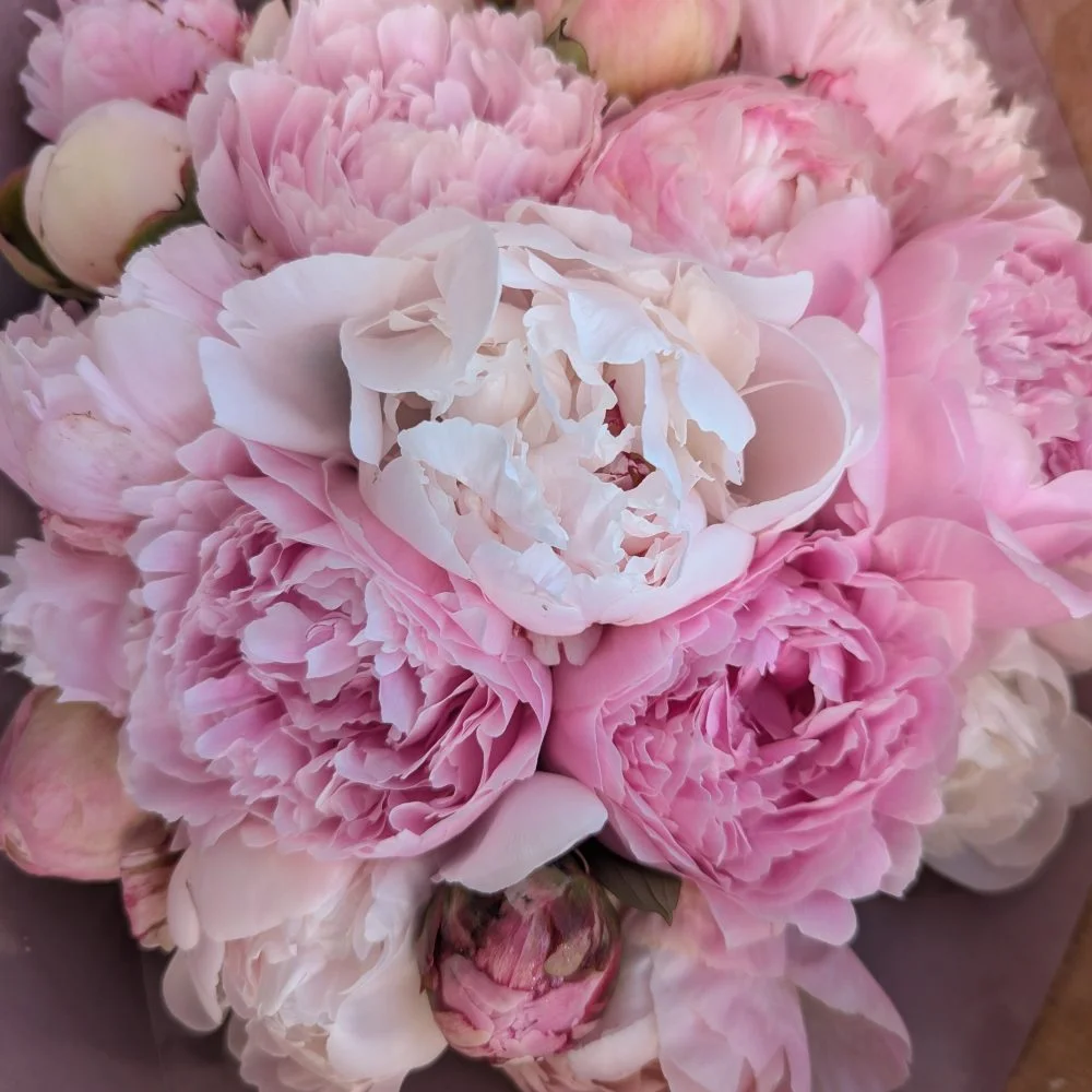 gros Bouquet fête des mères pivoines, par Les Ambiances de Yami, fleuriste à Cambernard