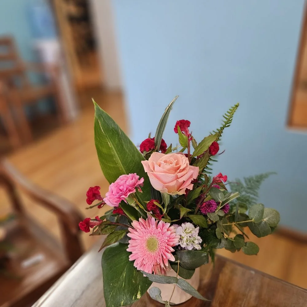 Composition de fleurs Félicitations, par Sita Fleurs, fleuriste à Le Tampon