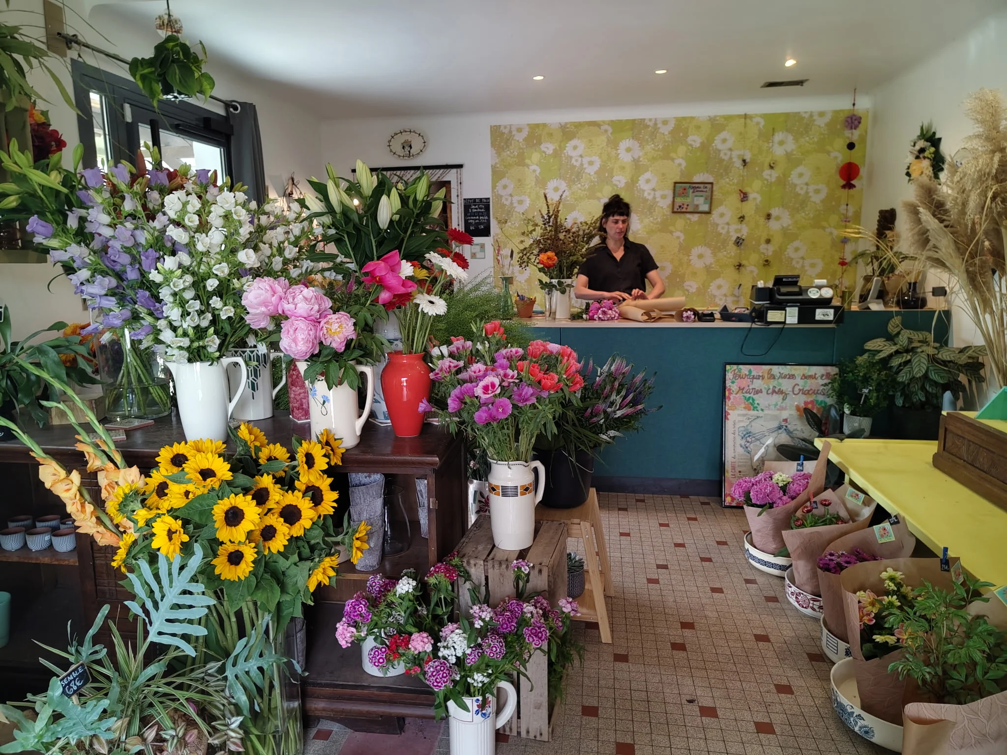 Flower Delivery in Redon and the Surrounding Area, by Crocus, an Artisan Florist
