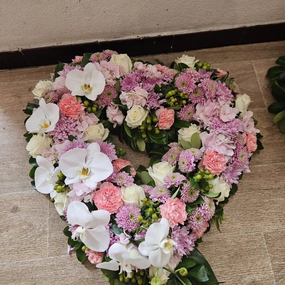 Coeur creux Pastel, par Sita Fleurs, fleuriste à Le Tampon