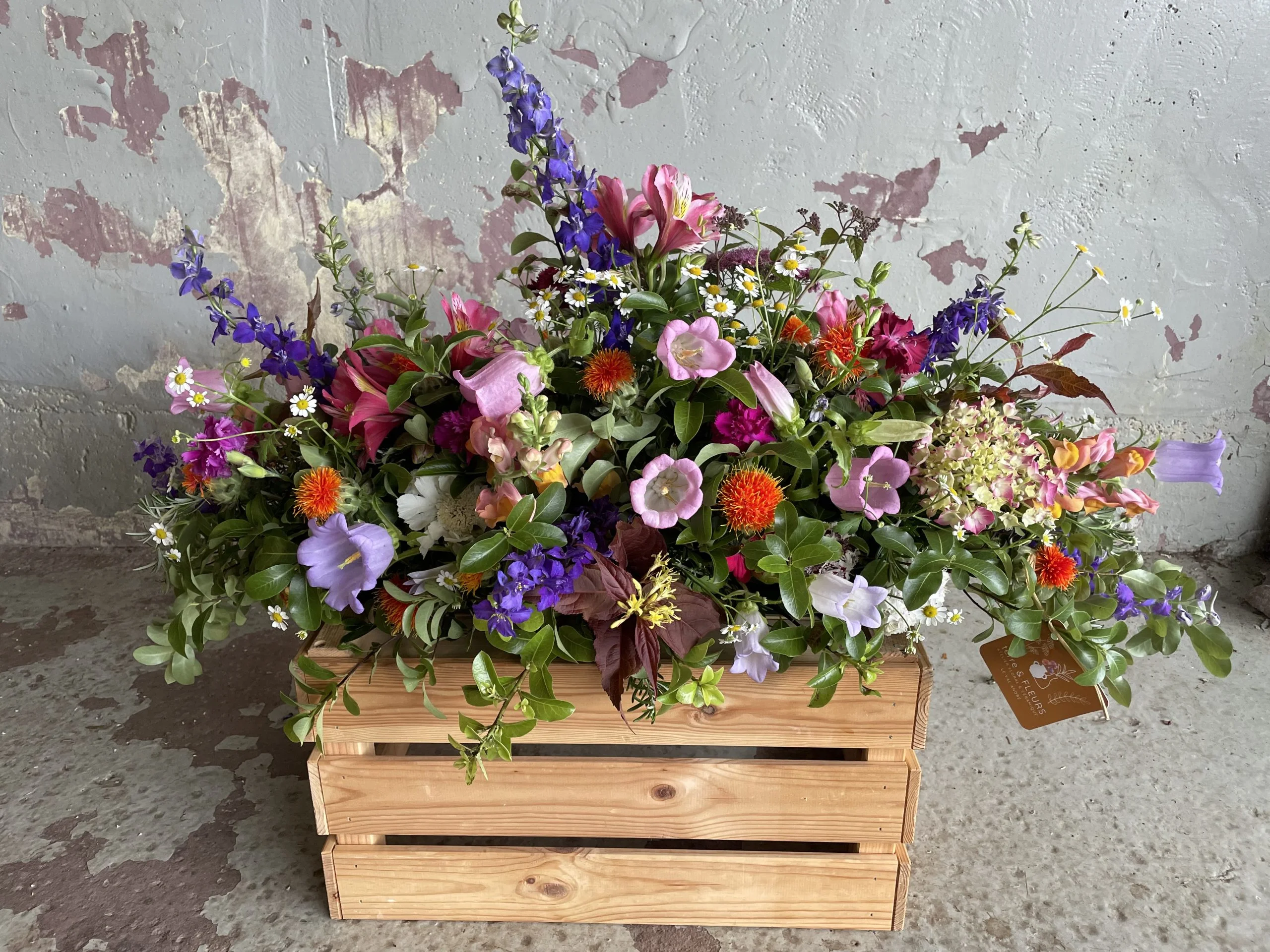 Gerbe de Deuil, par Atelier floral 'terre & FLEURS', fleuriste à Pléneuf-Val-André
