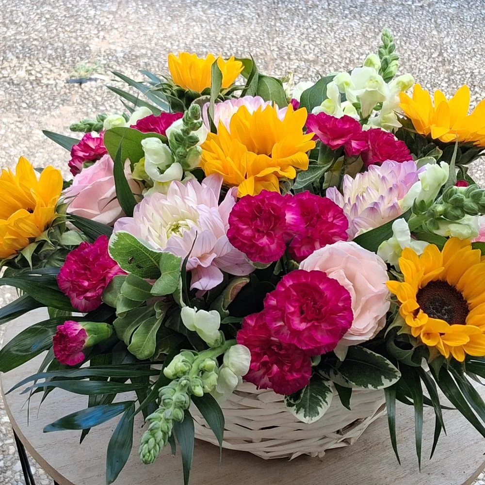 Panier Deuil, par Bonheur des fleurs, fleuriste à La Montagne