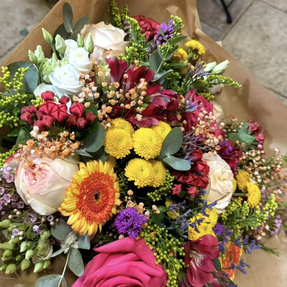 Bouquet champêtre multicolore, par La Melody des Fleurs, fleuriste à Montval-sur-Loir