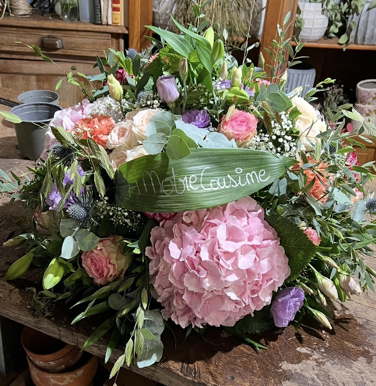 coussin rond, par La Melody des Fleurs, fleuriste à Montval-sur-Loir